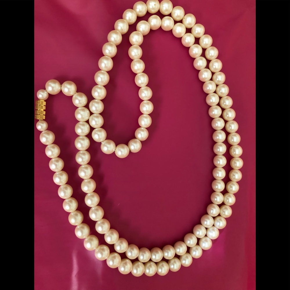 Vintage Faux Pearls - Picture 1 of 5